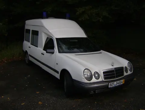MB210 1 85 02 Seitenansicht ex. KTW2 B182