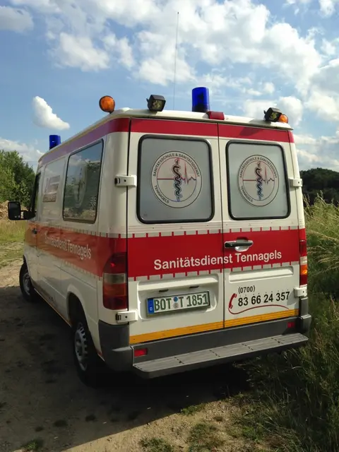 Sprinter 212 1 85 01 Heckansicht ex. KTW1 6F50