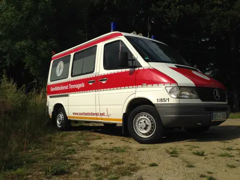 Sprinter 212 1 85 01 Seitenansicht2 ex. KTW1 8DDC