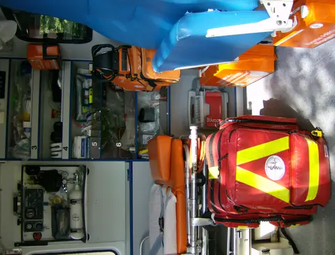 Sprinter212DKTW Blick in Patientenraum ex. KTW1